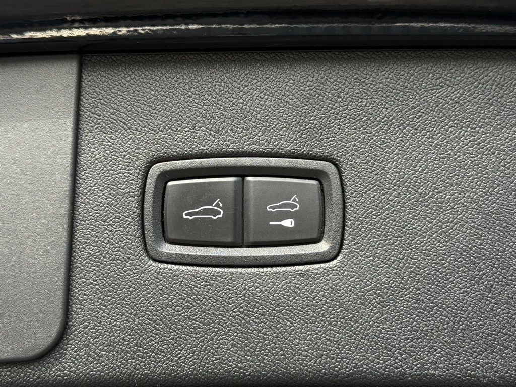 2019 Porsche Cayenne Base photo 9
