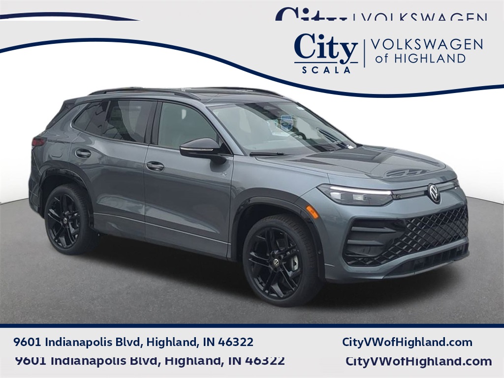 2026 Volkswagen Tiguan SE R-LINE BLACK's photo