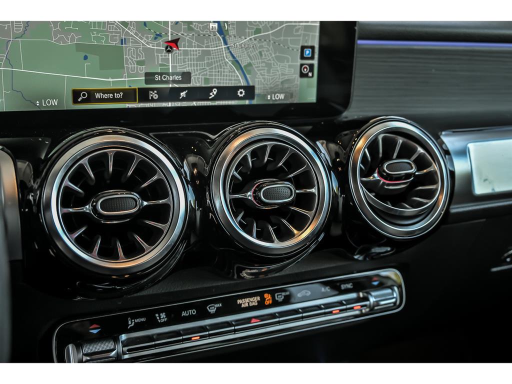2022 Mercedes Benz GLB 250 4MATIC photo 19