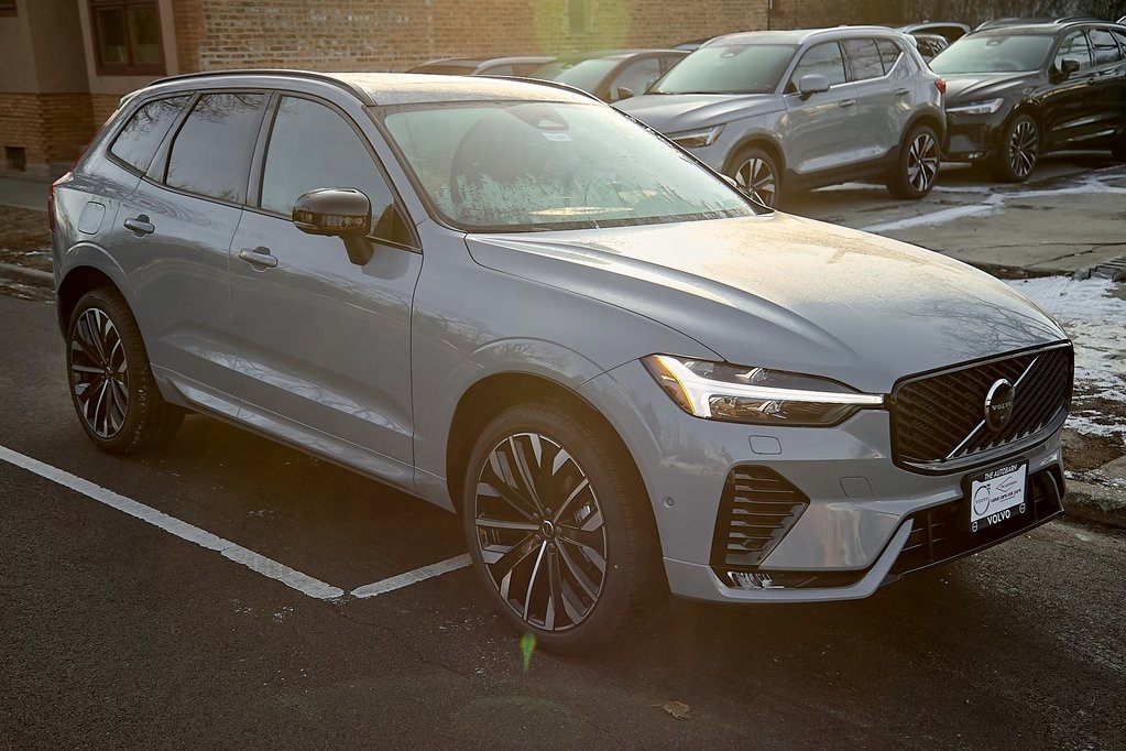2026 VOLVO XC60 - Image 4