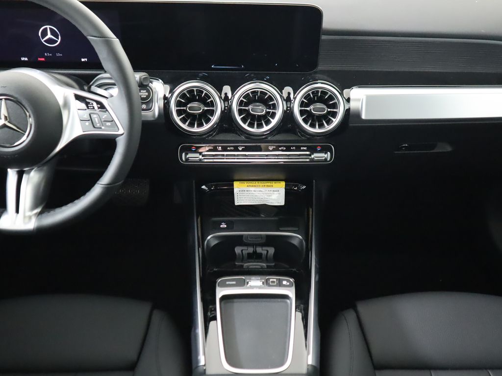 2026 Mercedes Benz GLB 250 photo 15