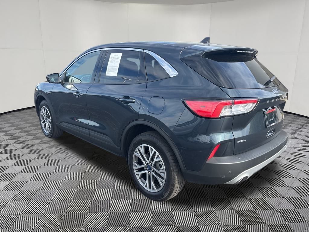 2022 Ford Escape SEL photo 3