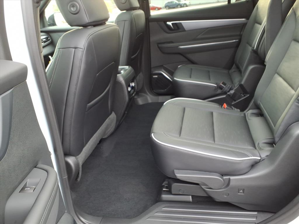 2026 Buick Enclave Sport Touring photo 4