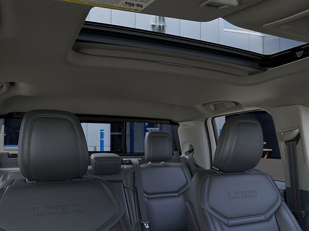 2025 Ford Maverick photo 11