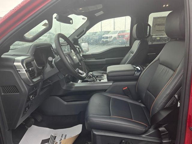 2025 Ford F-150 Lariat photo 17