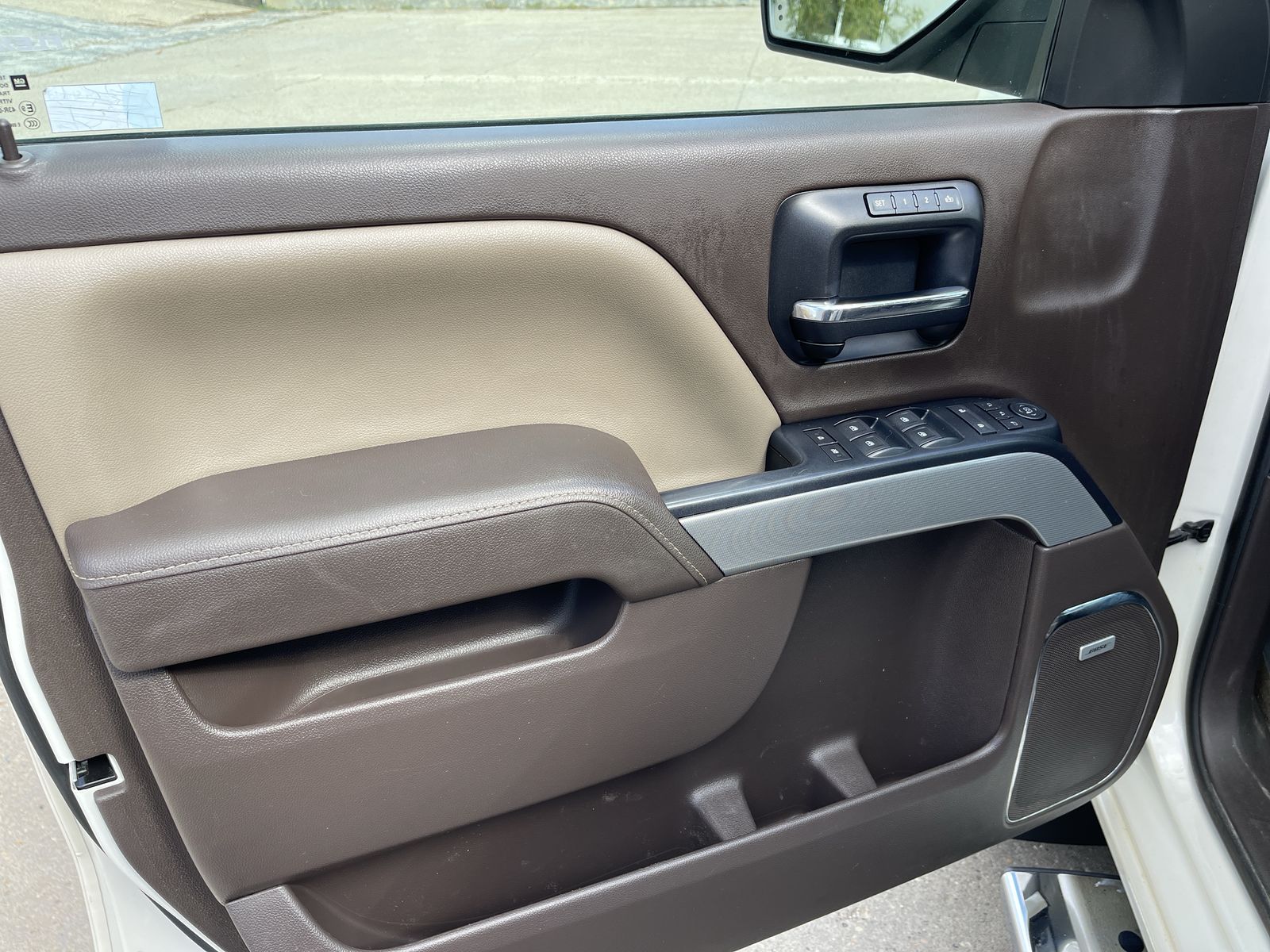 2014 Chevrolet Silverado 1500 LTZ photo 10
