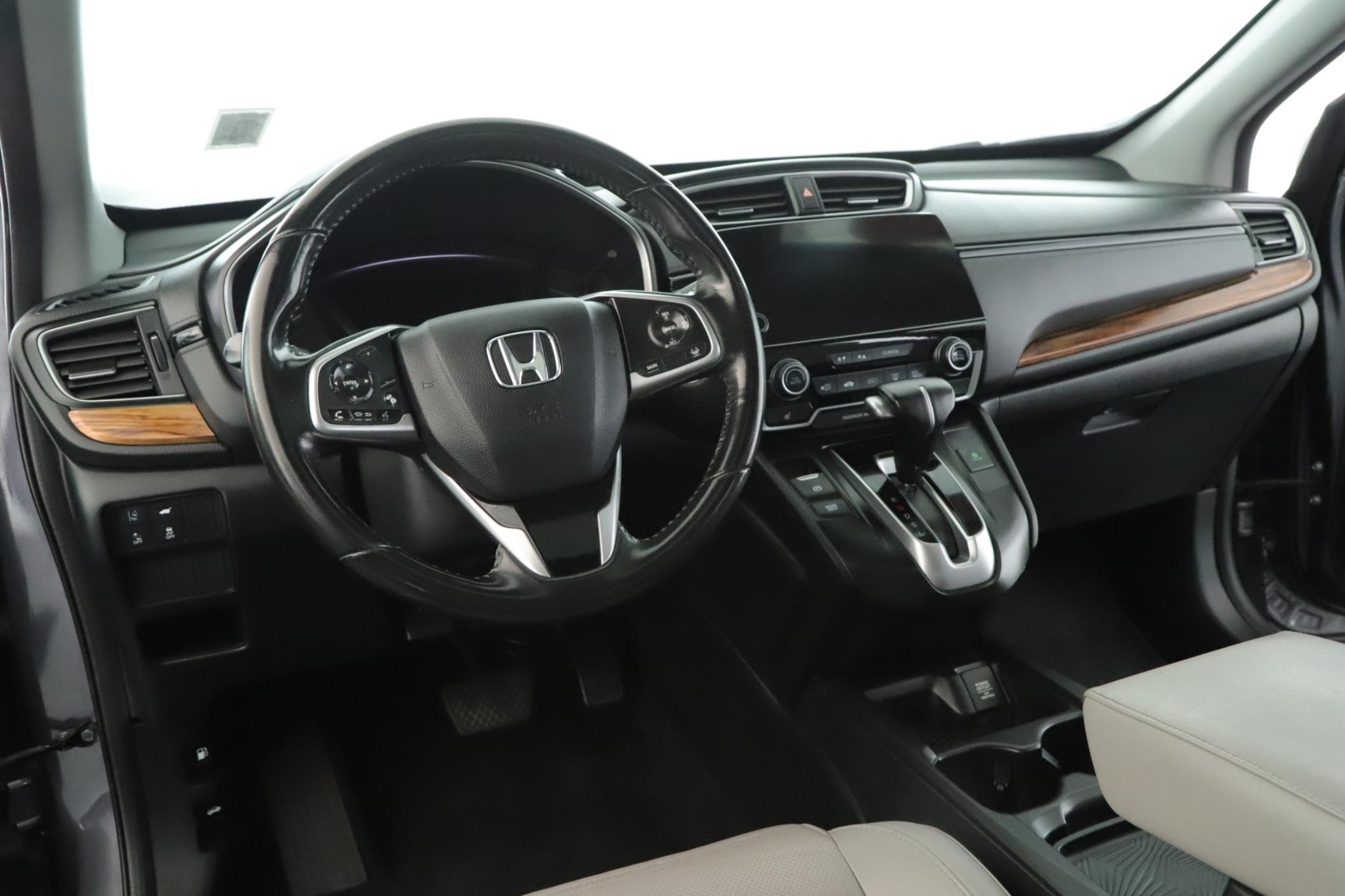Used 2019 Honda CR-V EX-L with VIN 2HKRW2H87KH643544 for sale in Amityville, NY