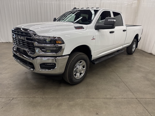2025 Ram 3500 Tradesman photo 3