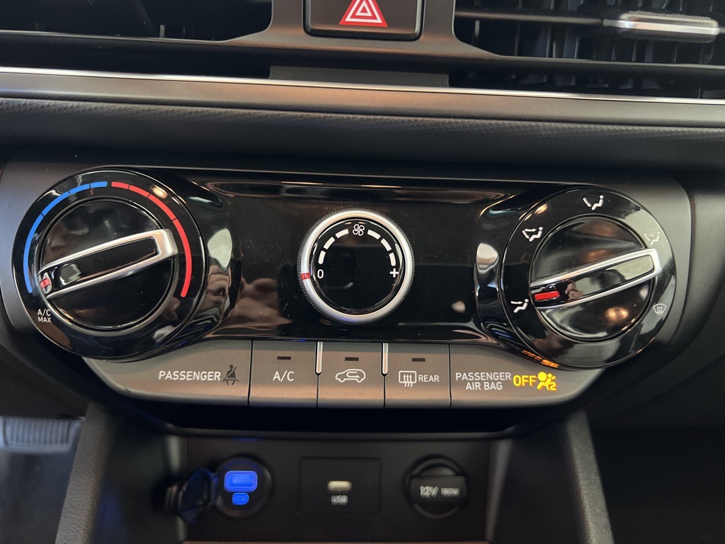 2023 Hyundai Kona SEL photo 22