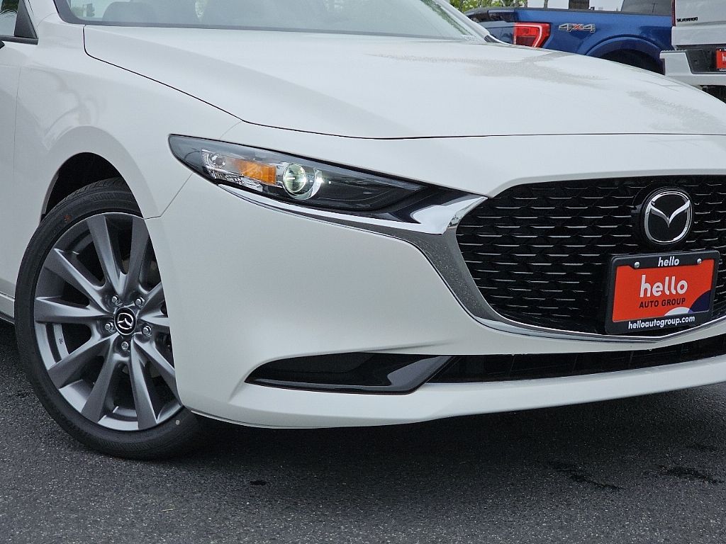 2025 Mazda Mazda3 2.5 s Preferred photo 11