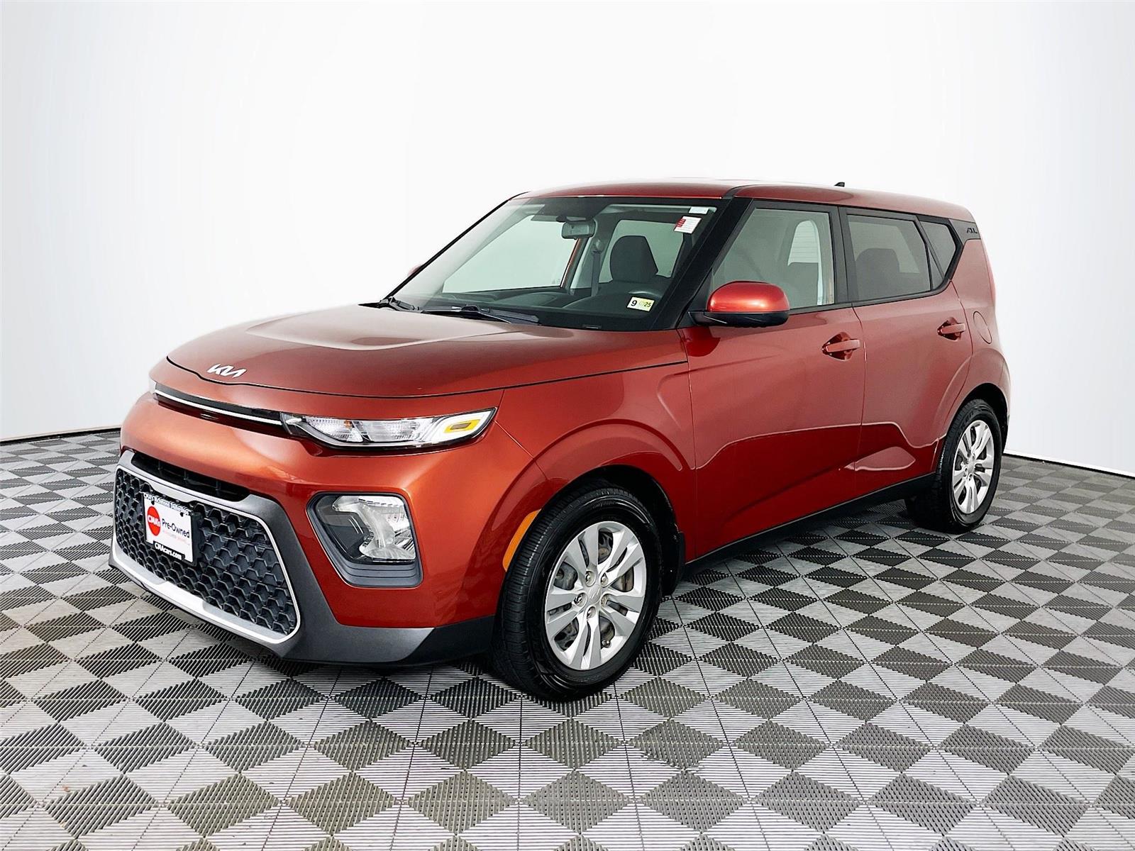 2022 Kia Soul LX photo 3