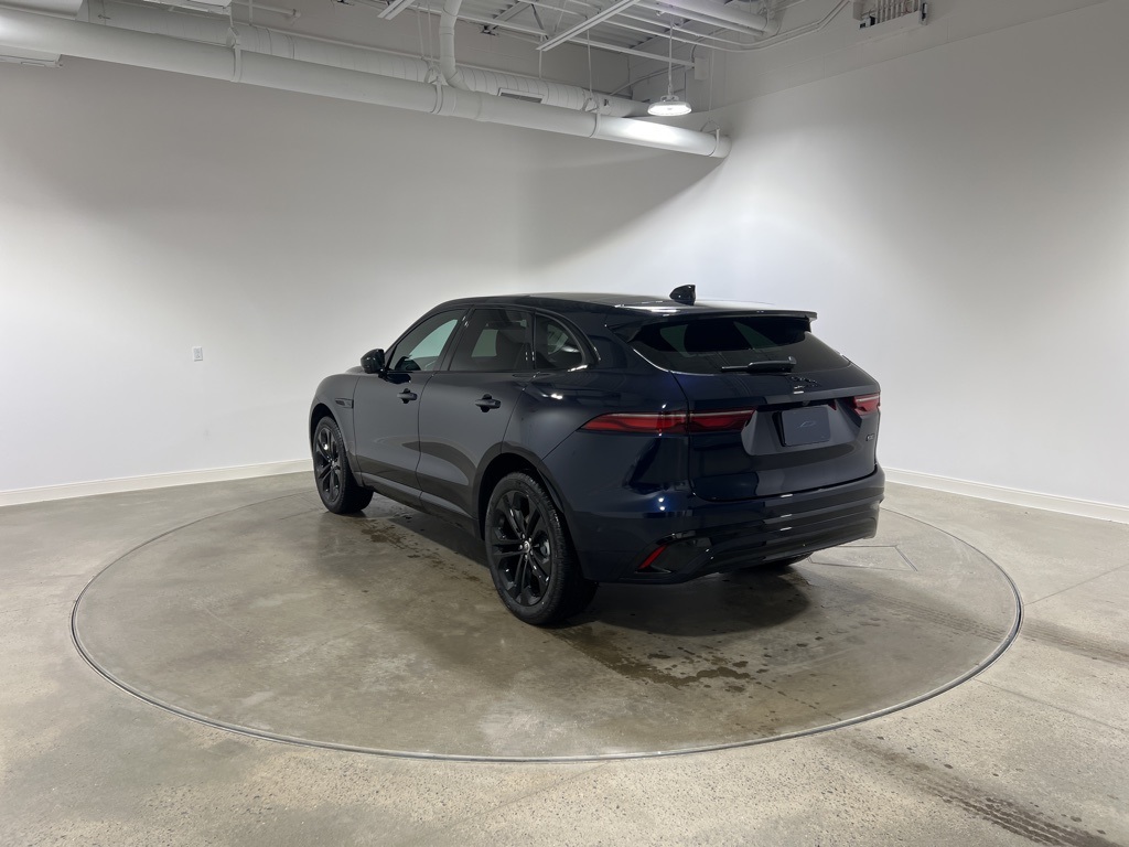 2026 Jaguar F-PACE P250 photo 3
