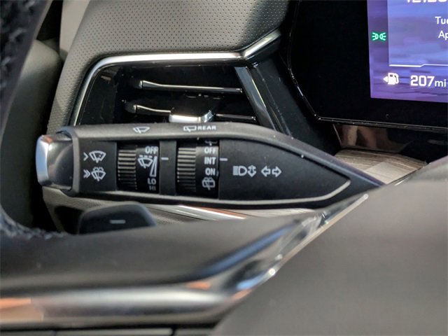 2025 Chevrolet Suburban Premier photo 28
