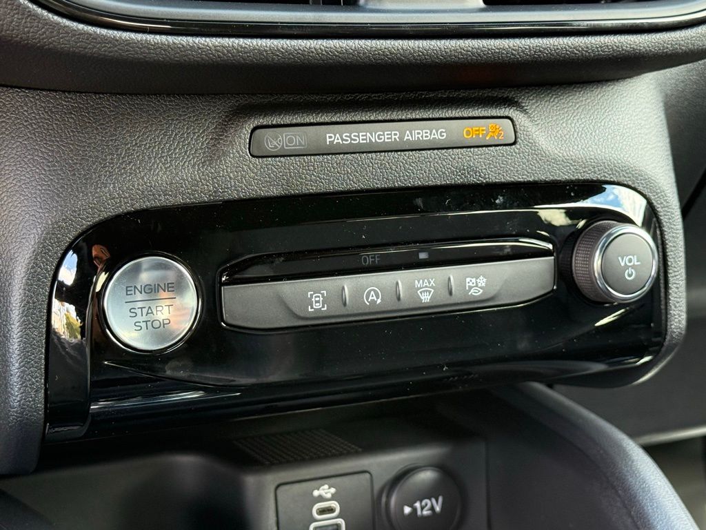 2025 Ford Escape ST-Line photo 11