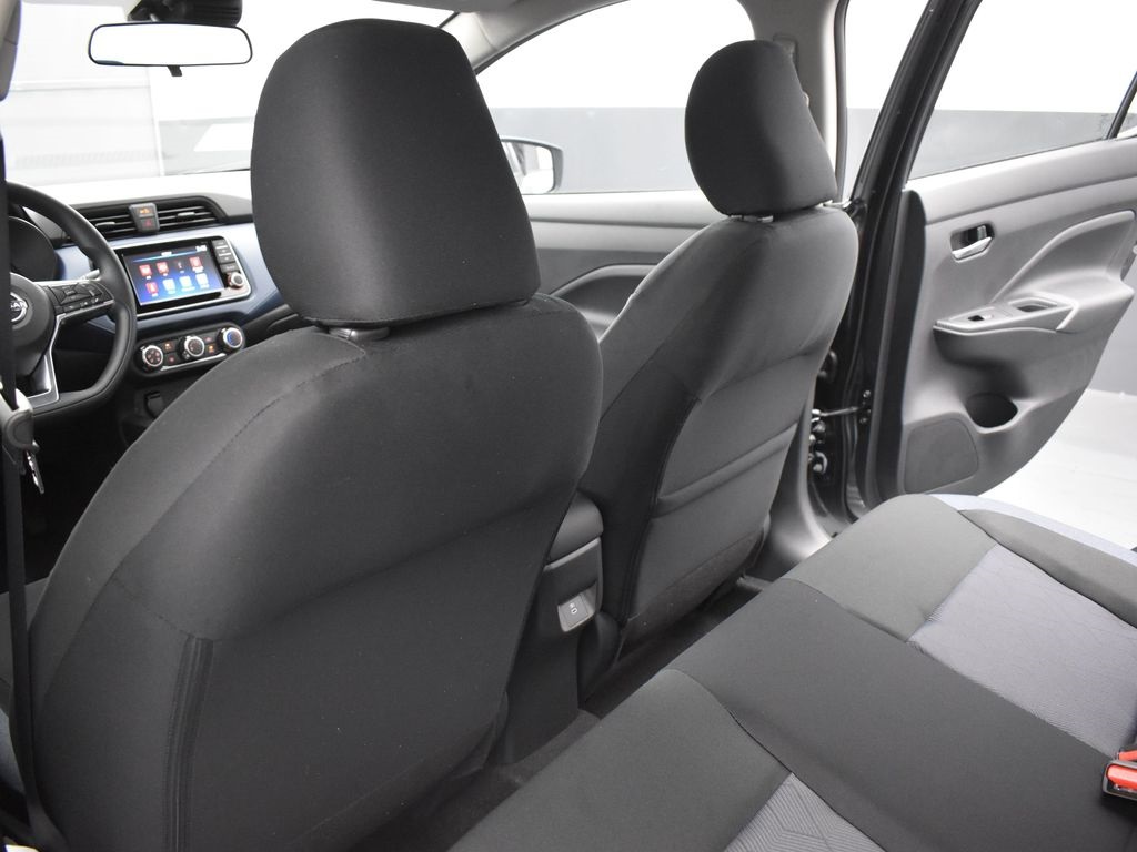 2025 Nissan Versa 1.6 SV photo 14