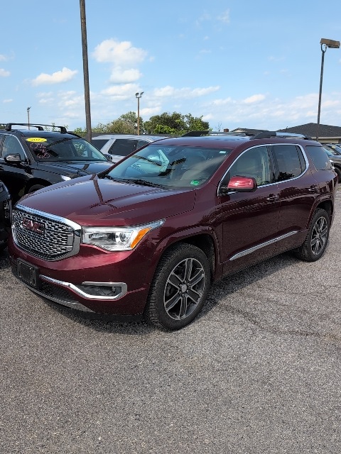 2018 Gmc Acadia Denali photo 2