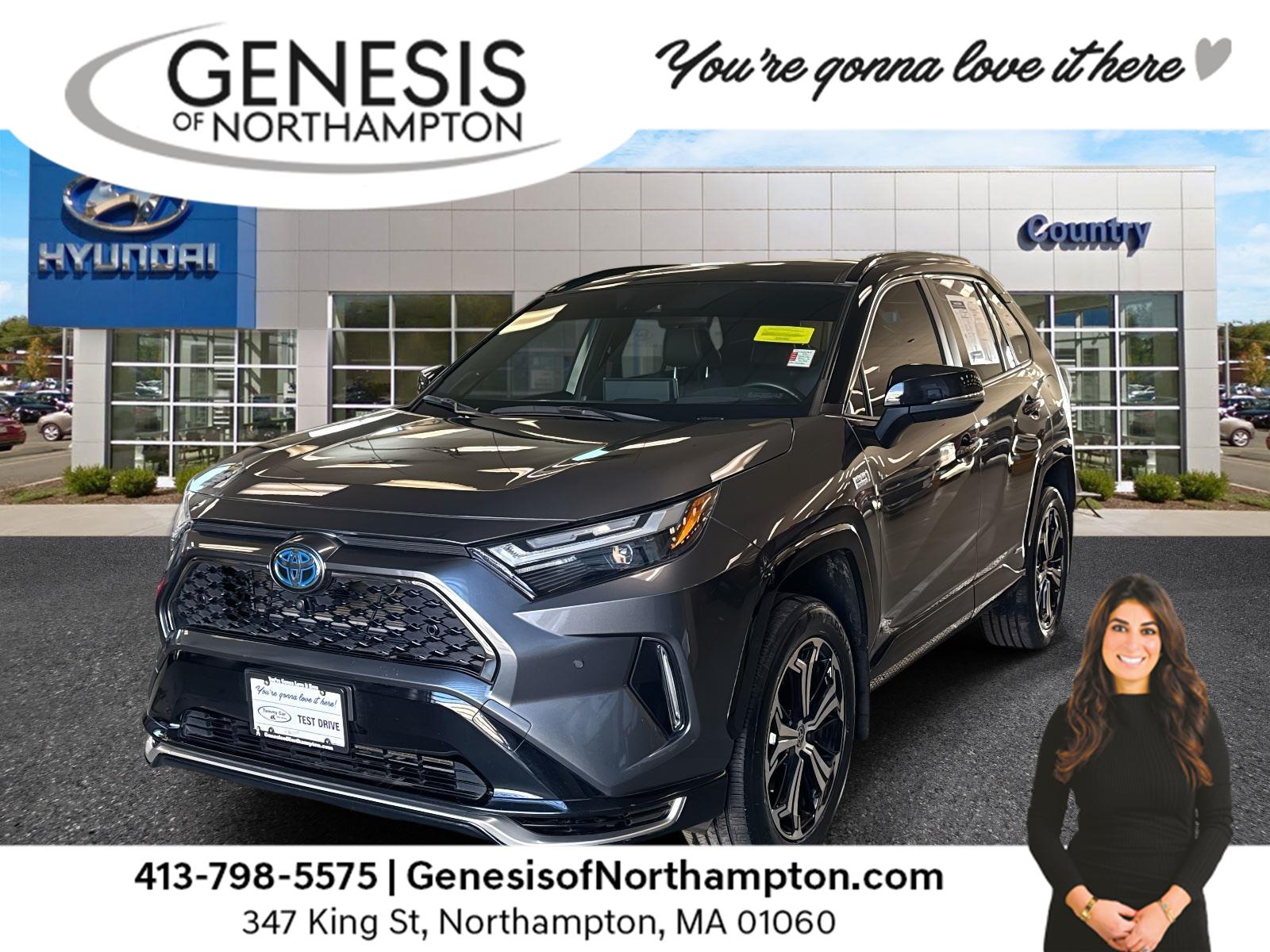 2022 Toyota RAV4 SE's photo