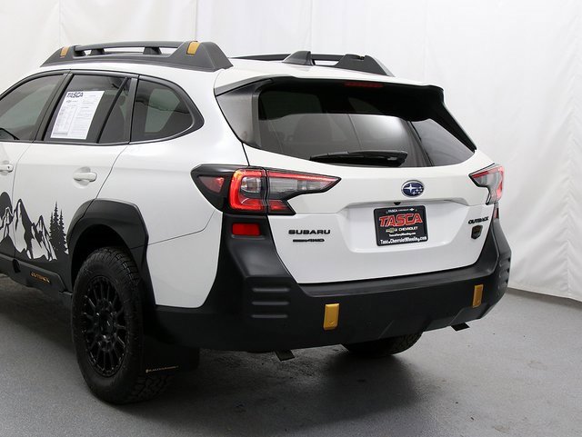 2022 Subaru Outback Wilderness photo 2