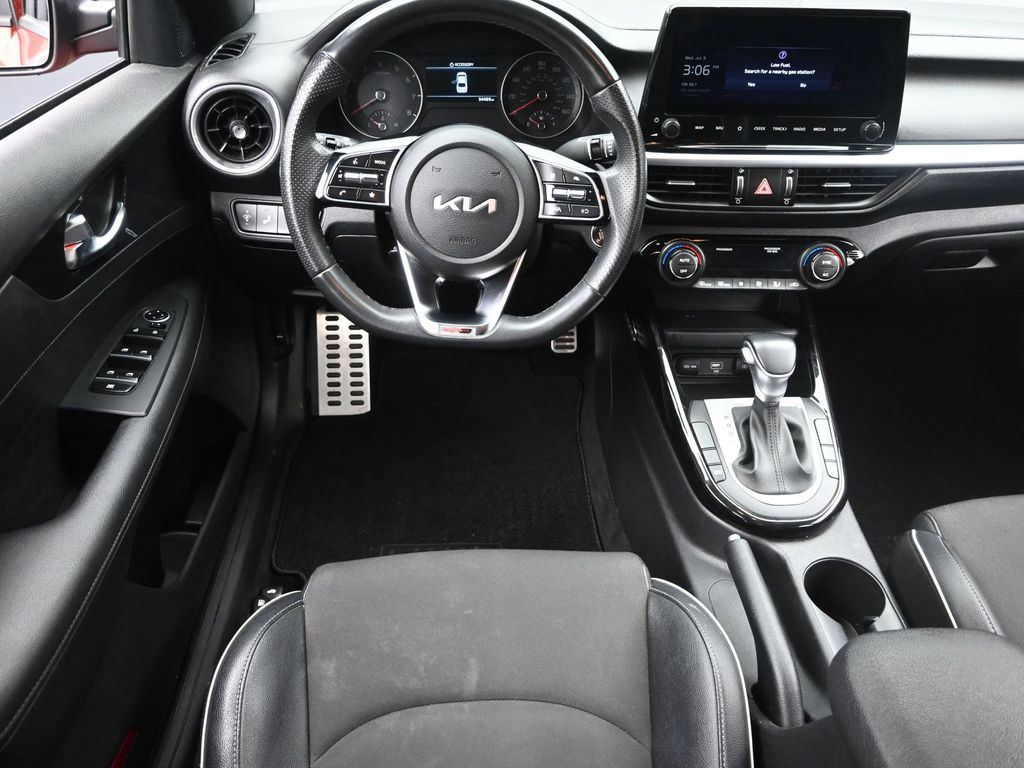 2023 Kia Forte GT-Line photo 8