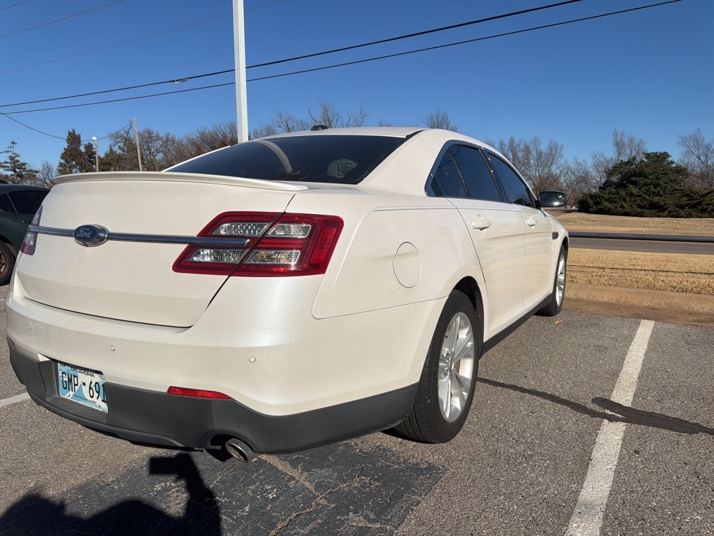 2015 Ford Taurus SEL