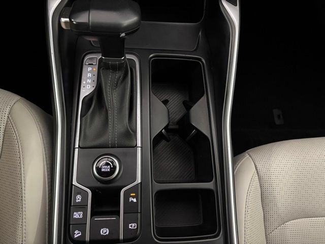 2024 Kia Sorento S photo 18