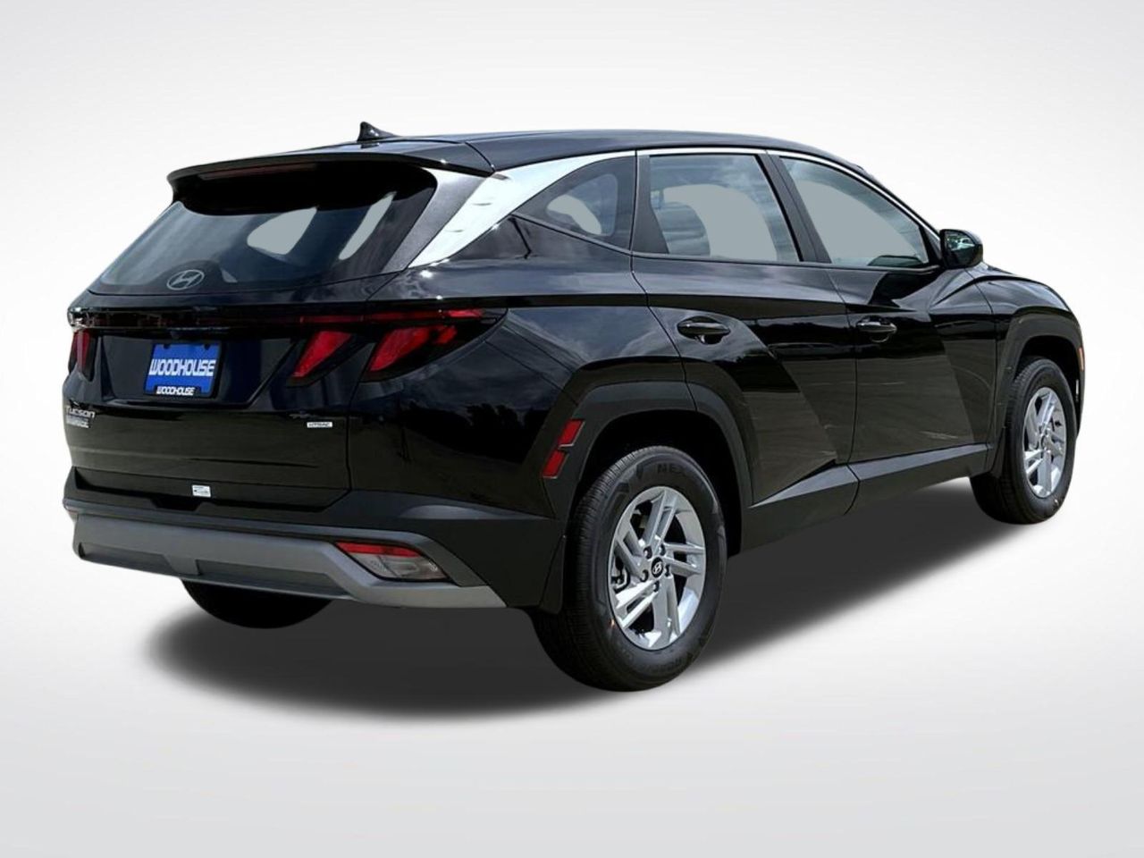 2025 Hyundai Tucson SE photo 3