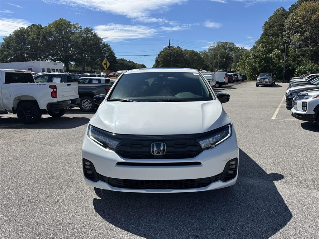 2026 Honda Odyssey photo 2