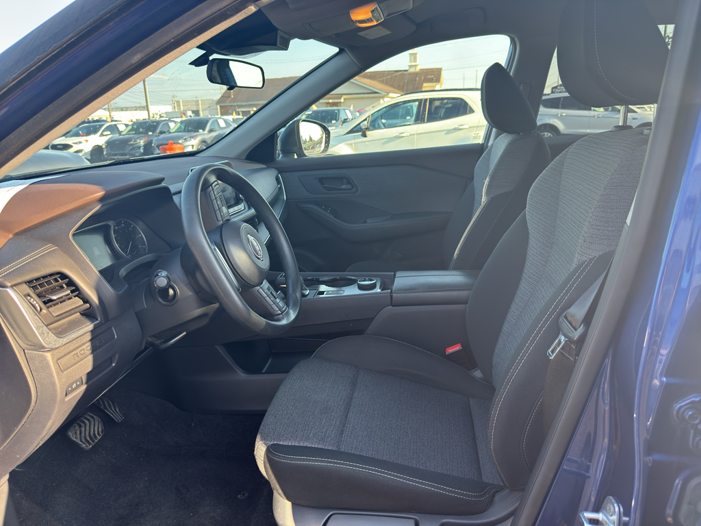 2022 Nissan Rogue S photo 8