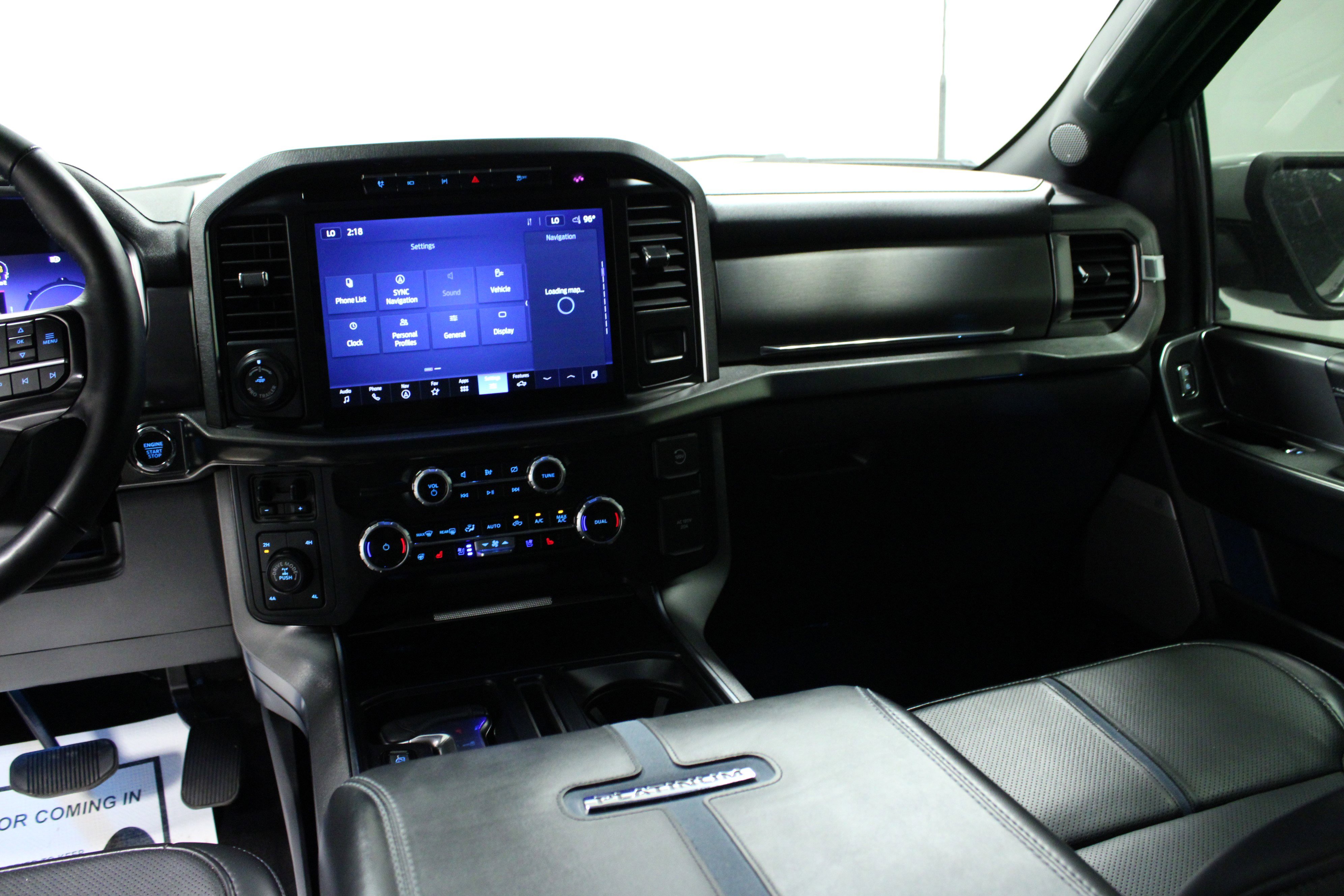 2024 Ford F-150 Platinum photo 17