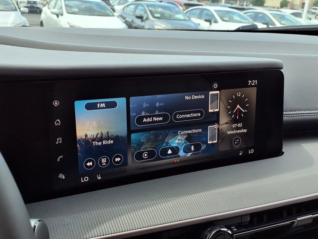 2025 Nissan Murano SV photo 13