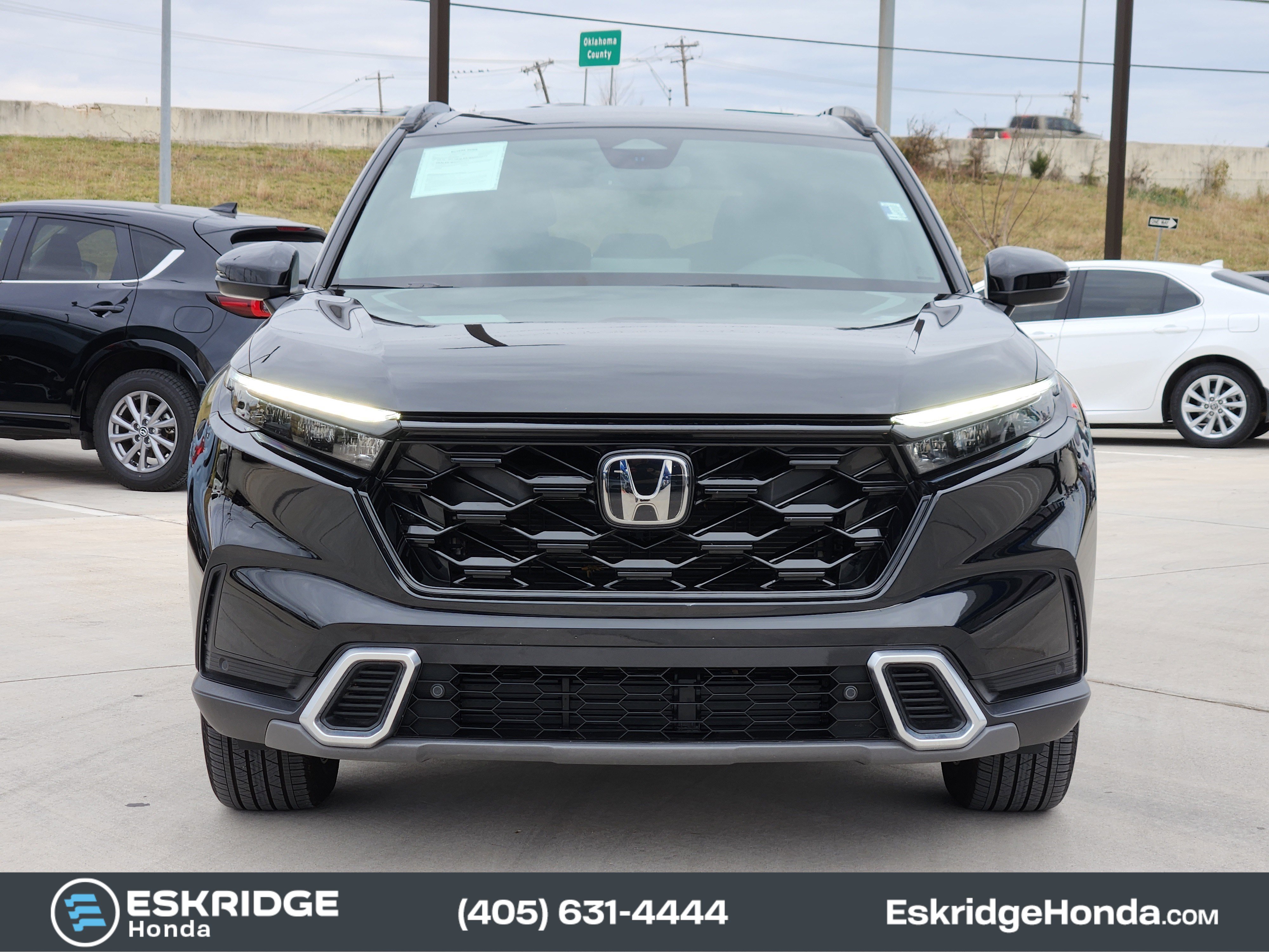 2025 Honda CR-V Hybrid Sport Touring photo 2