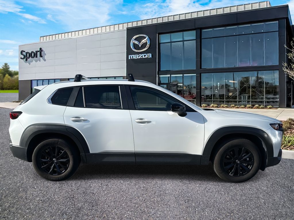 2023 Mazda CX-50 2.5 Preferred Plus photo 2