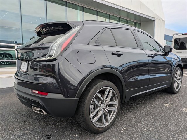 2023 Cadillac XT4 Sport photo 3