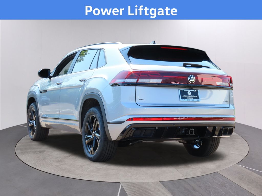 2025 Volkswagen Atlas Cross Sport SEL R-Line photo 4