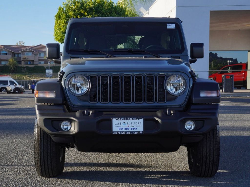 New 2026 Anvil Clear-Coat Exterior Paint Jeep 4-Door Sport S image 8