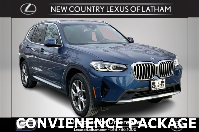 2022 BMW X3 30i's photo