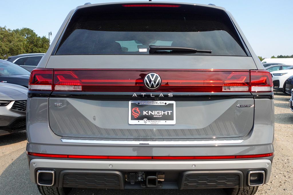 2026 Volkswagen Atlas Peak Edition SE photo 7