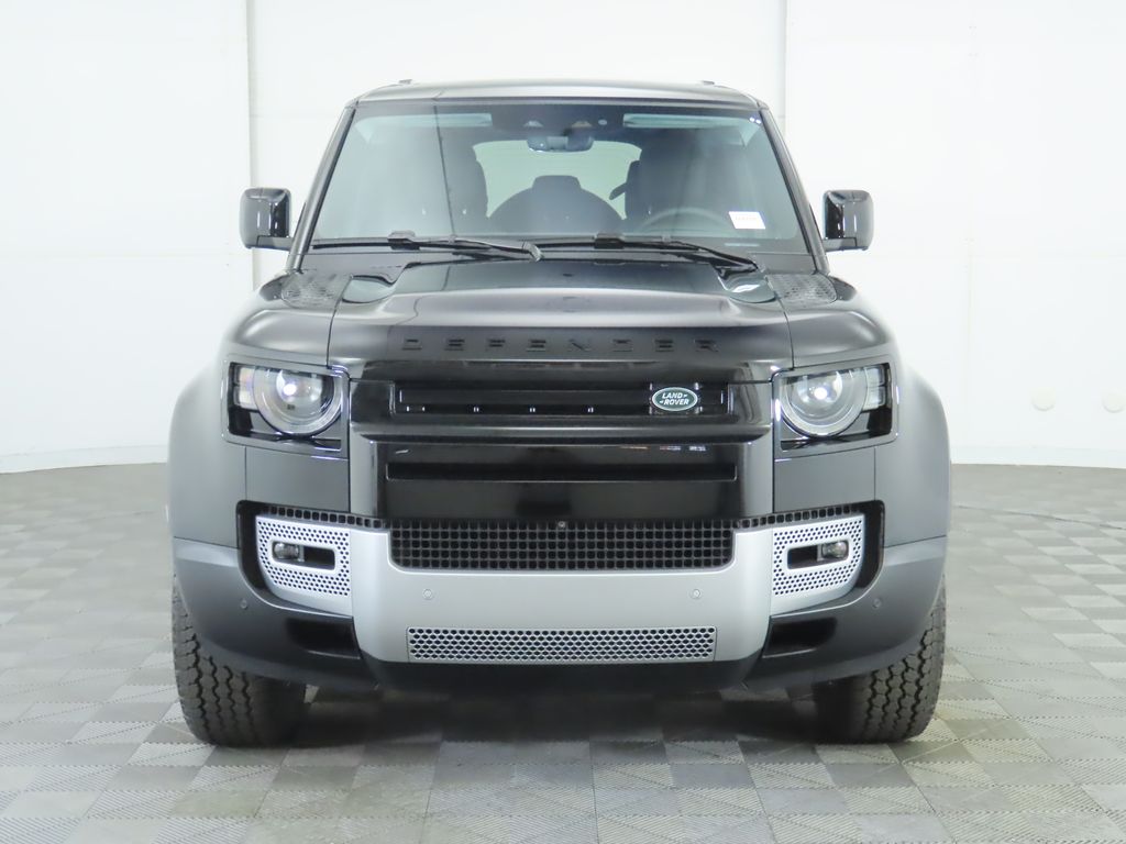 2025 Land Rover Defender 110 S photo 2