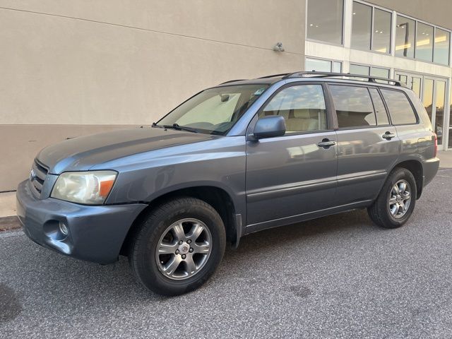 2004 Toyota Highlander Base
