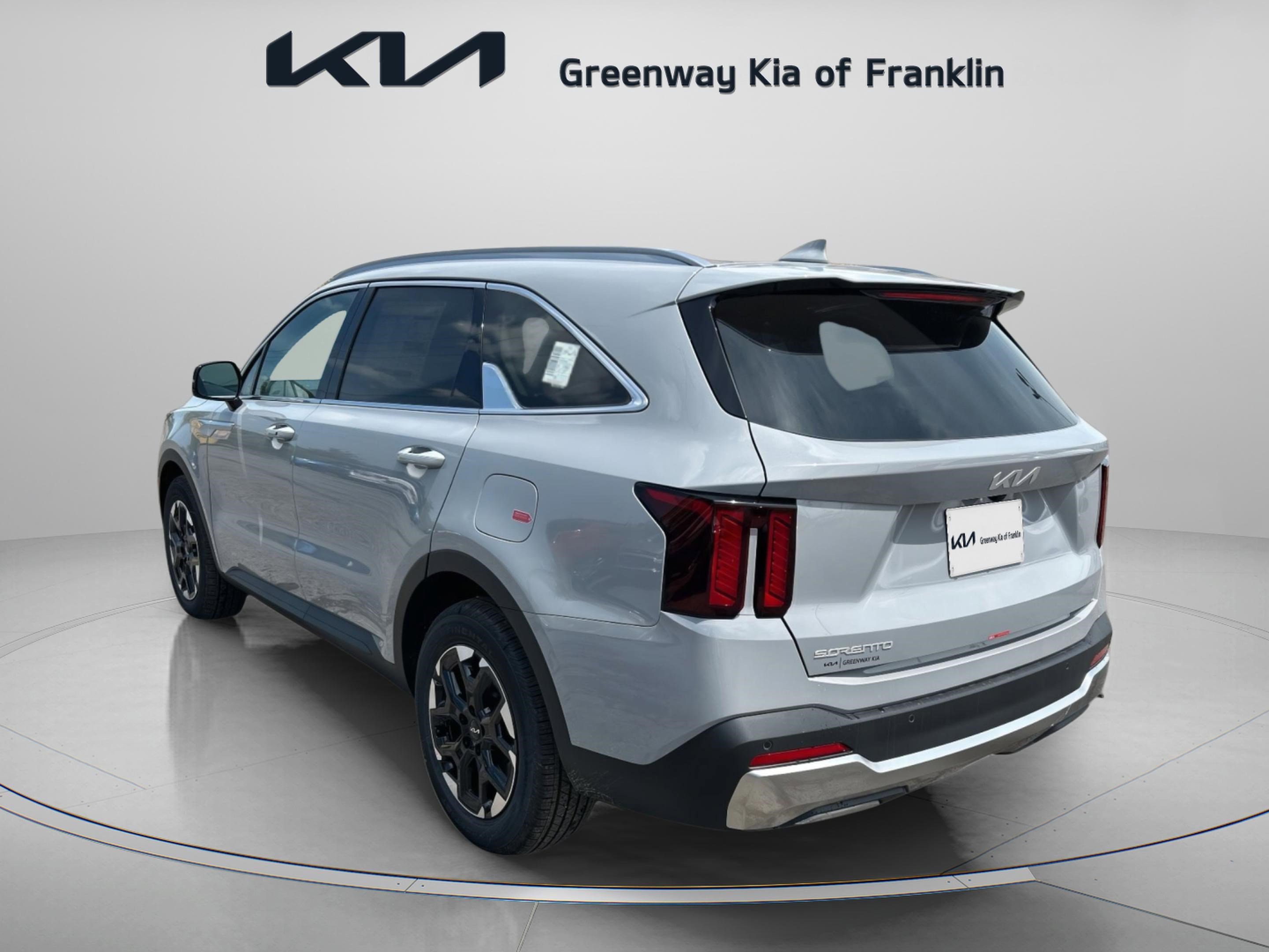 2025 Kia Sorento S photo 4