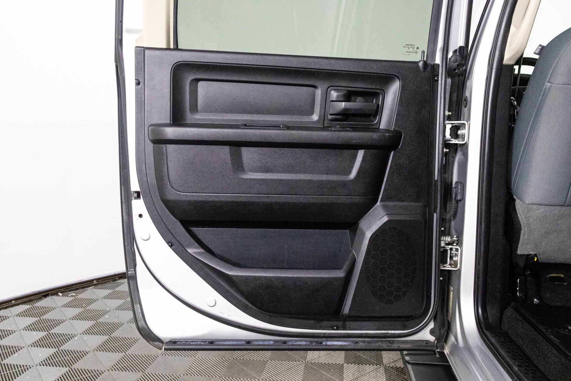 2017 Ram 1500 Express photo 21