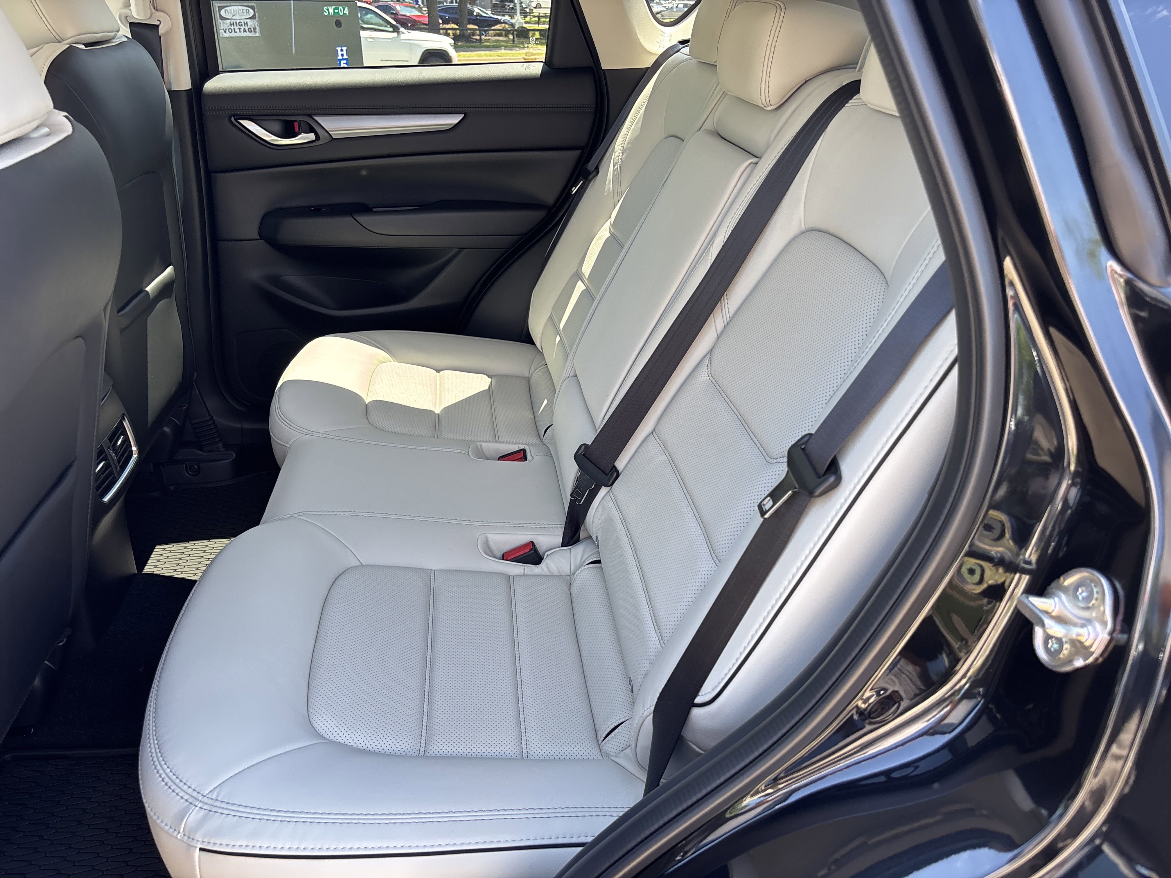 2025 Mazda CX-5 2.5 S Preferred photo 2