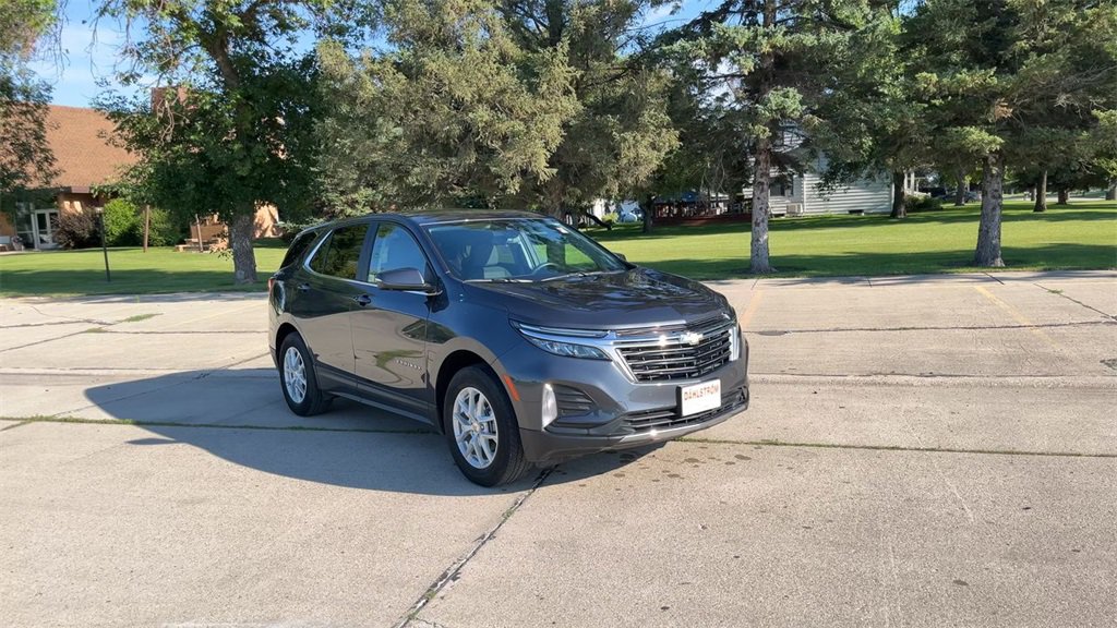 Used 2022 Chevrolet Equinox LT with VIN 3GNAXUEV8NS223079 for sale in Oslo, Minnesota
