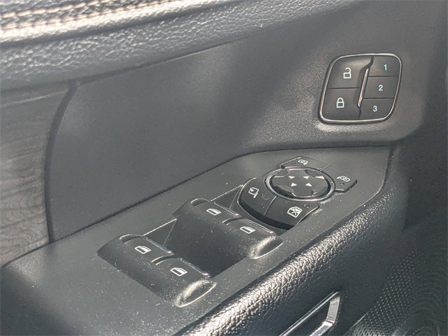 2021 Ford Expedition MAX Limited photo 20