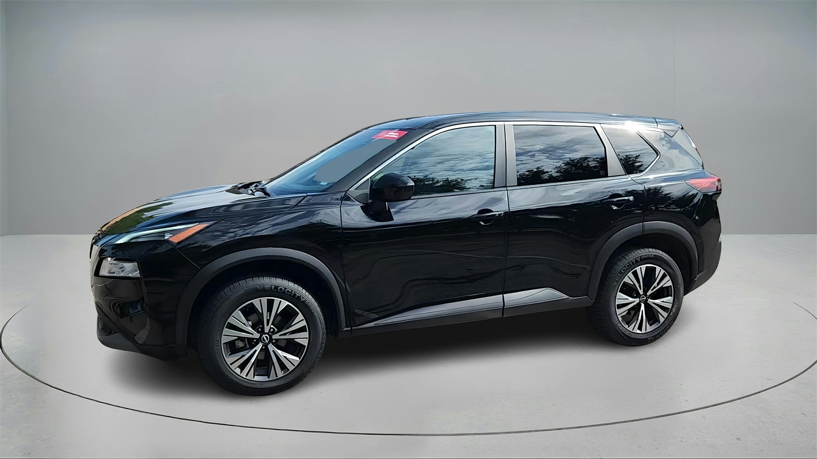 2023 Nissan Rogue SV photo 5
