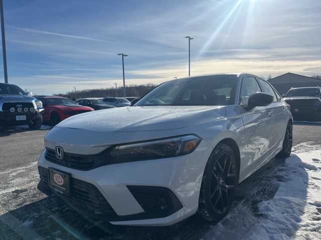 2022 Honda Civic Sport's photo