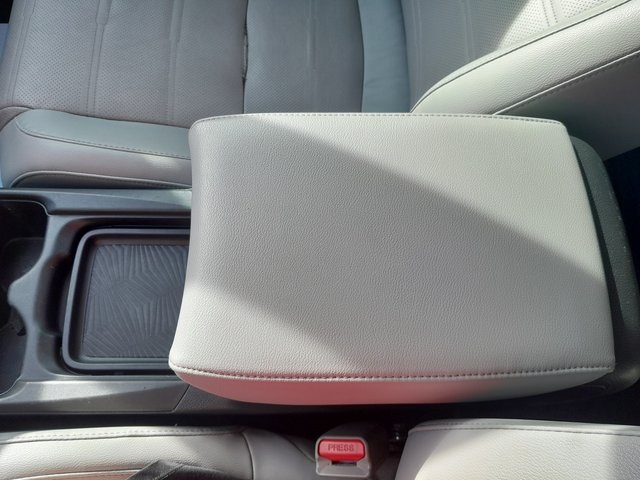 2019 Honda CR-V Touring photo 25