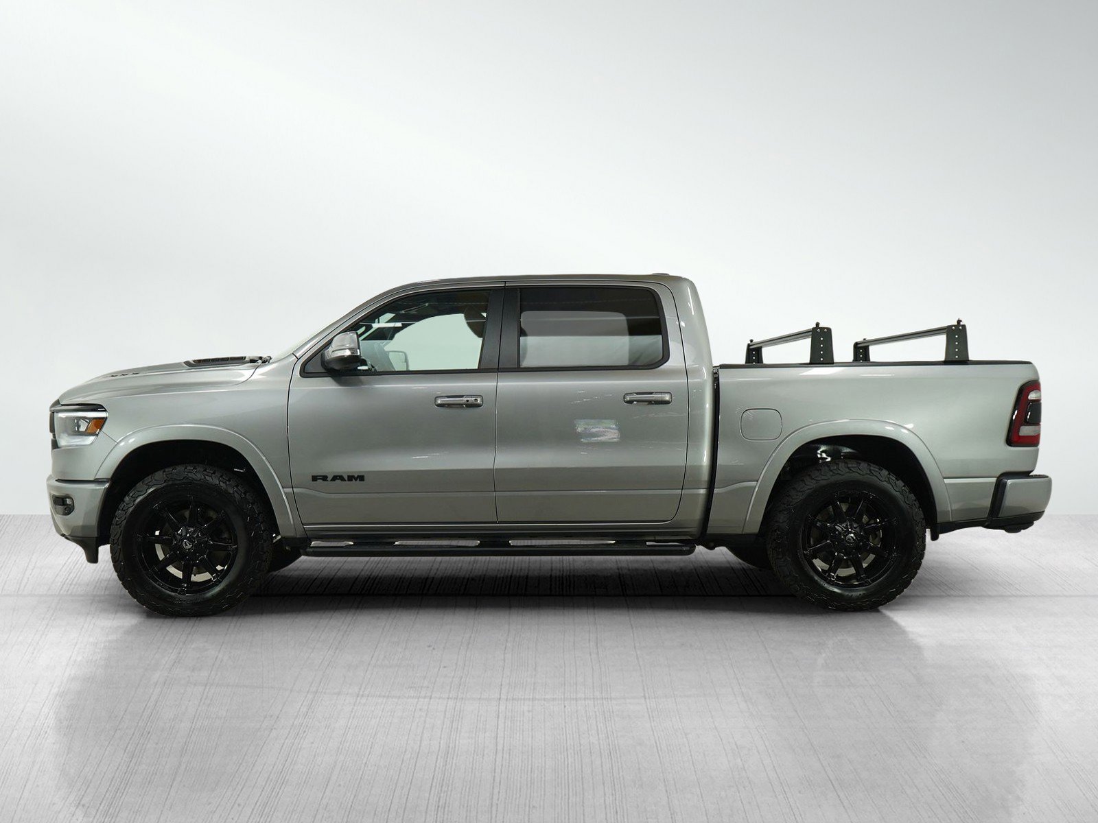Used 2020 RAM Ram 1500 Pickup Laramie with VIN 1C6SRFJT0LN324090 for sale in Hopkins, Minnesota