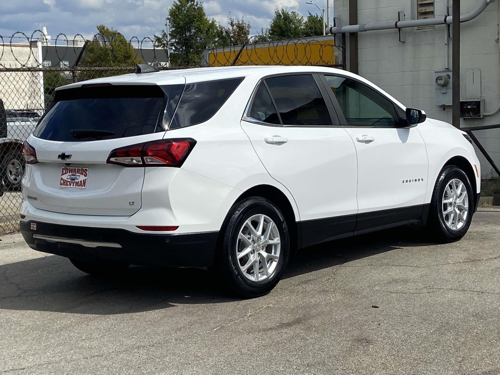 2022 Chevrolet Equinox LT photo 26