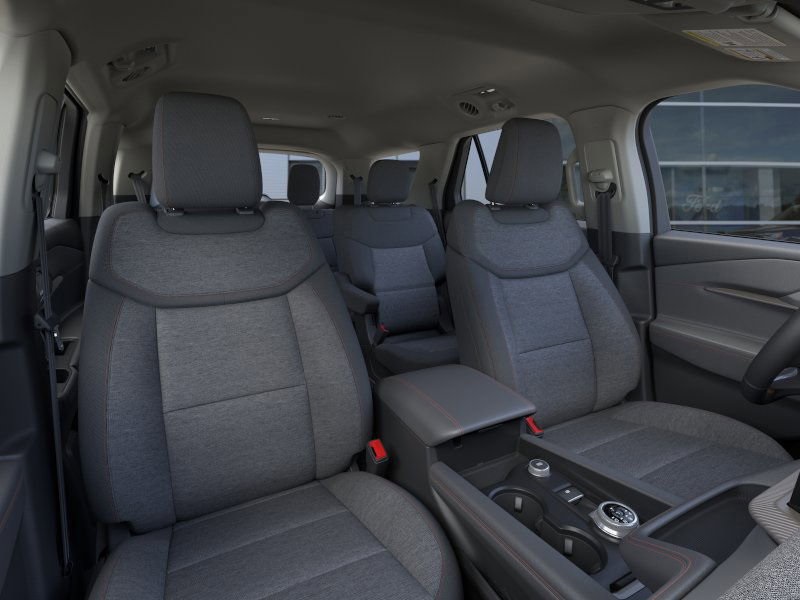 2025 Ford Explorer photo 7